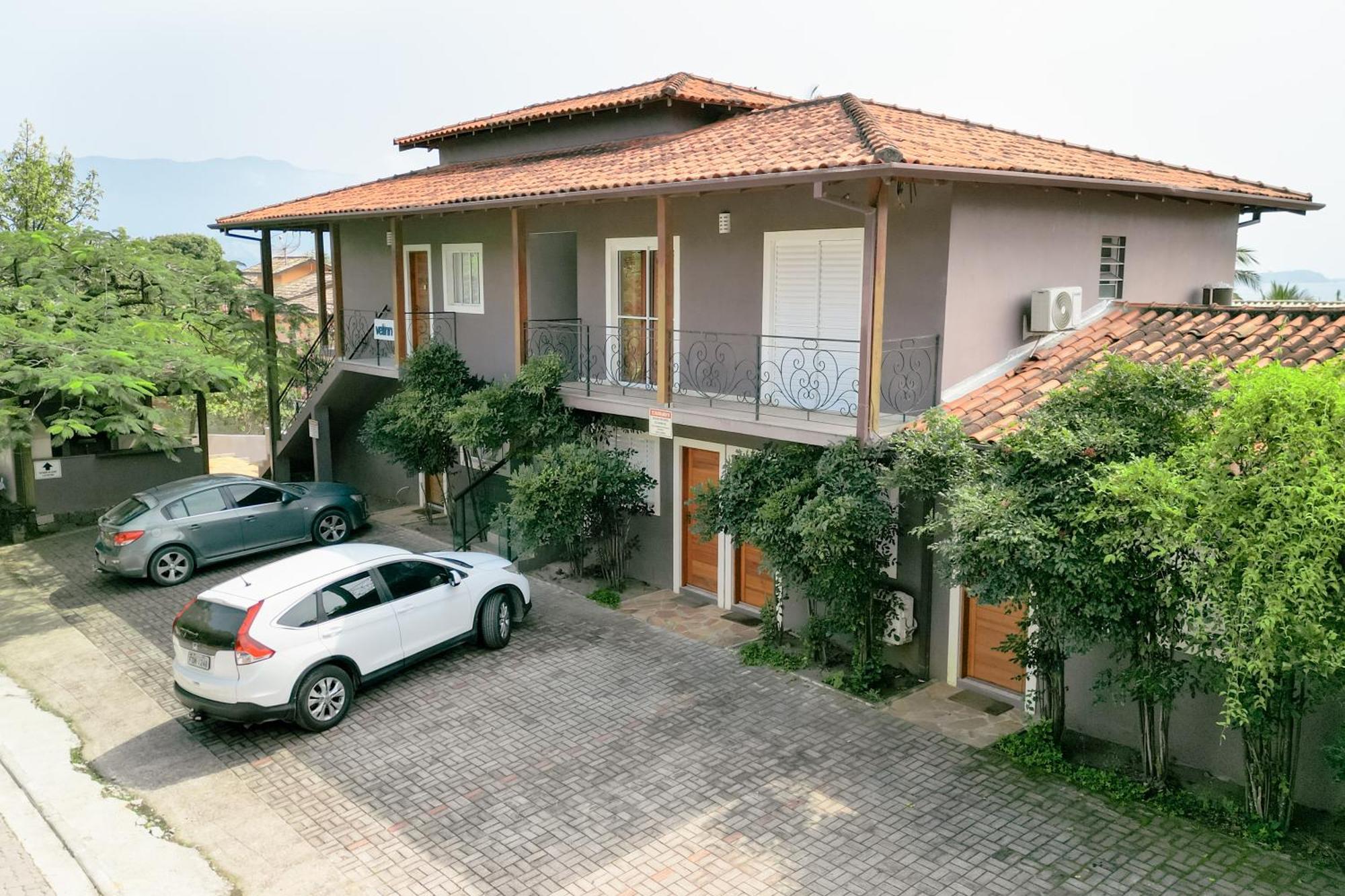 Velinn Iguana Azul Inn 2*